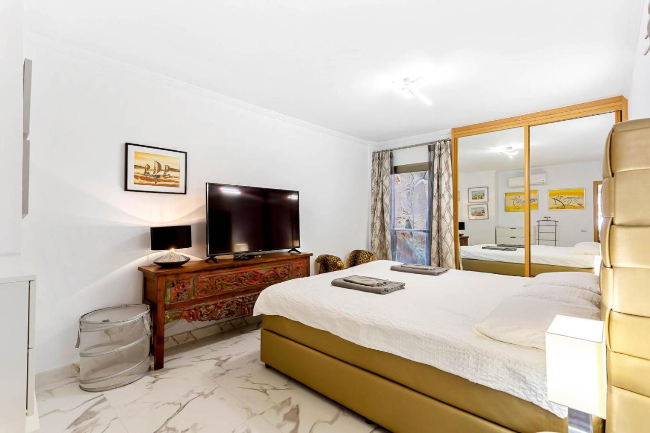Rivera Del Puerto Luxury Penthouse With Great Terrace And Sea View 莫甘海滩 外观 照片