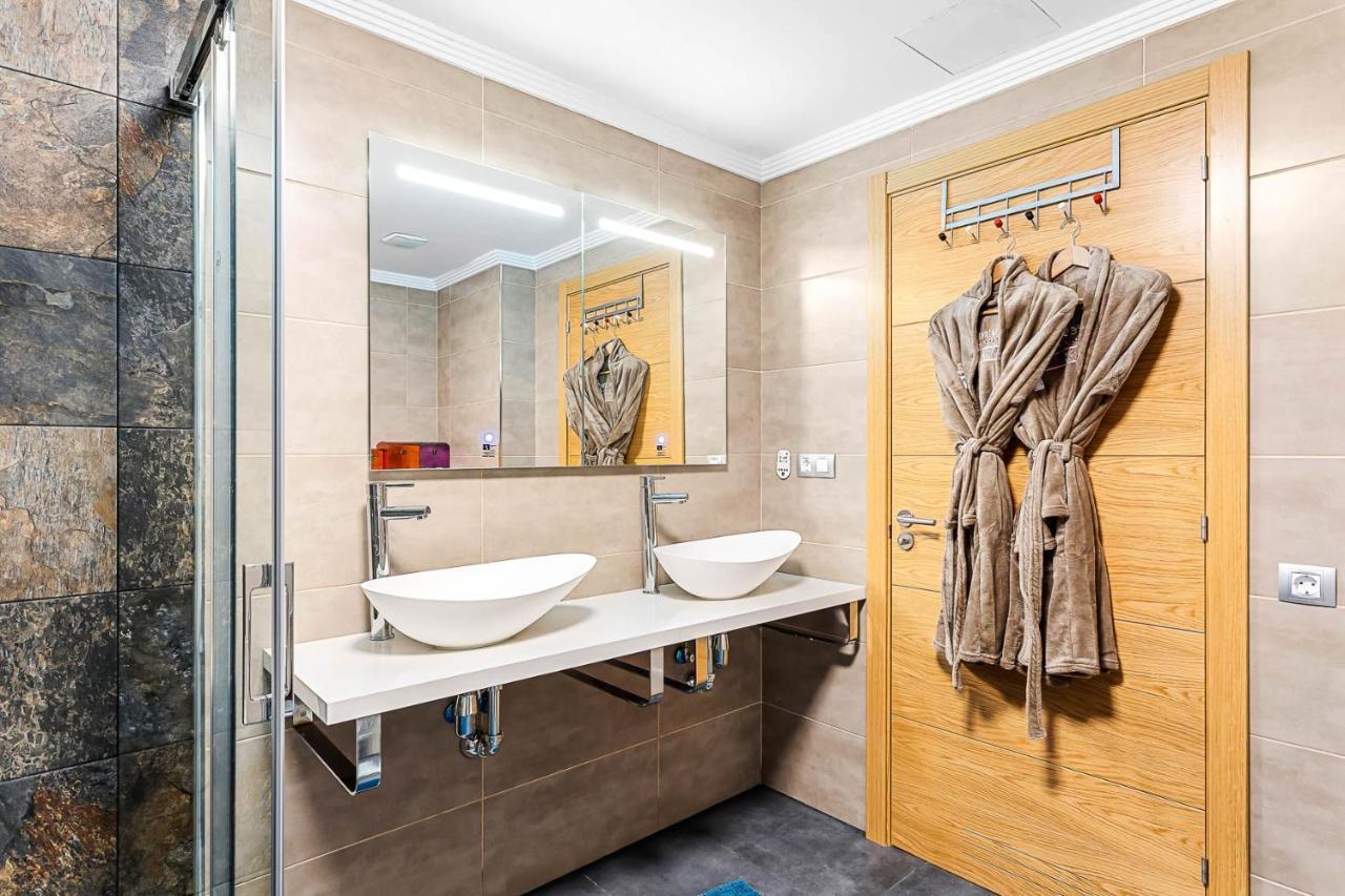 Rivera Del Puerto Luxury Penthouse With Great Terrace And Sea View 莫甘海滩 外观 照片
